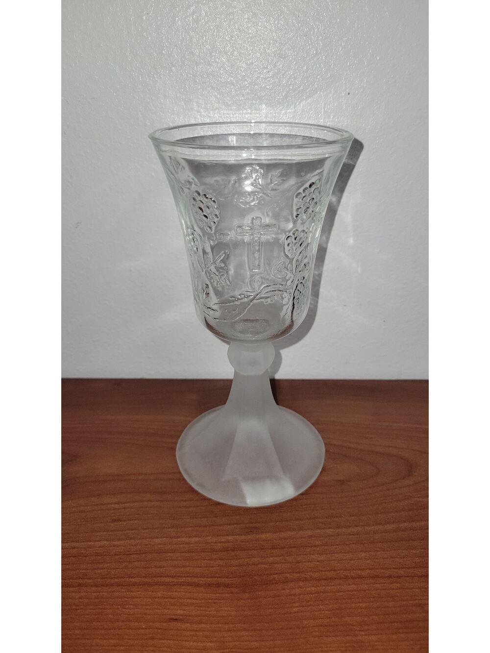 Indiana Glass Tiara "The Last Supper"